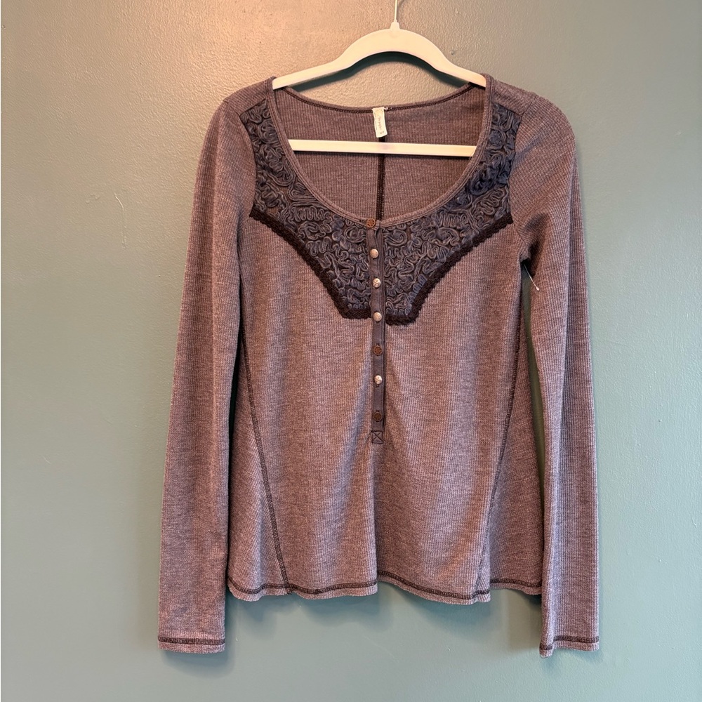 Free People Boho Chic Cozy Lace Trim Long Sleeve Ribbed Henley in Grey sz S/P